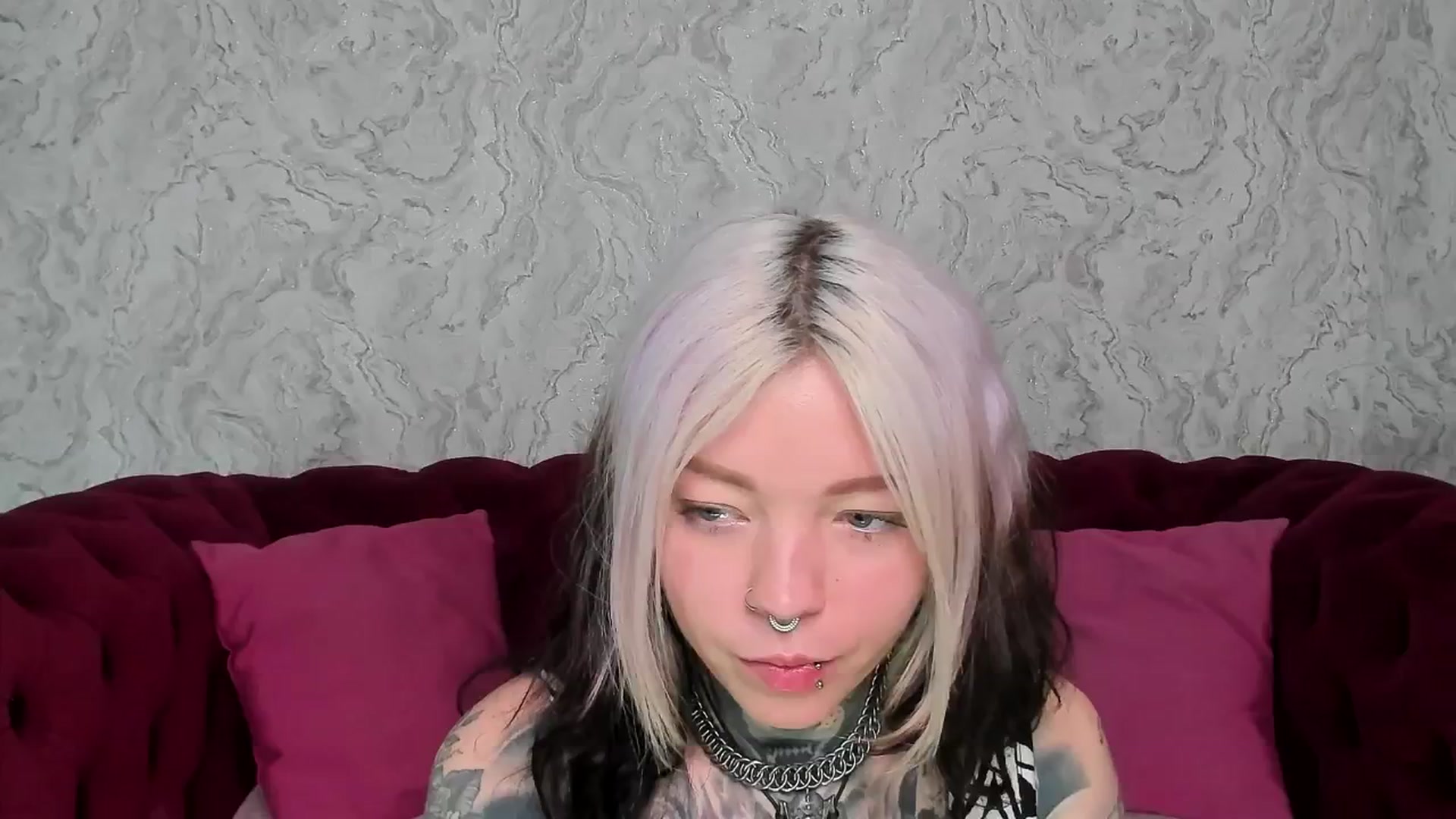 Gallery image thumbnail from LiluKayden's myfreecams stream on, 05/09/2025, 13:38 image 12 of 20