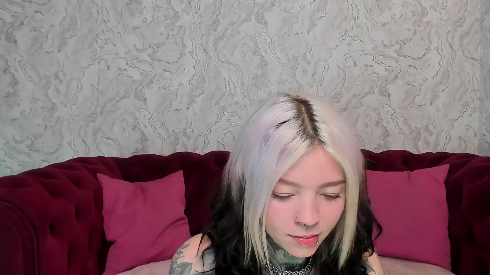 Gallery image thumbnail from LiluKayden's myfreecams stream on, 05/13/2025, 16:25 image 9 of 20