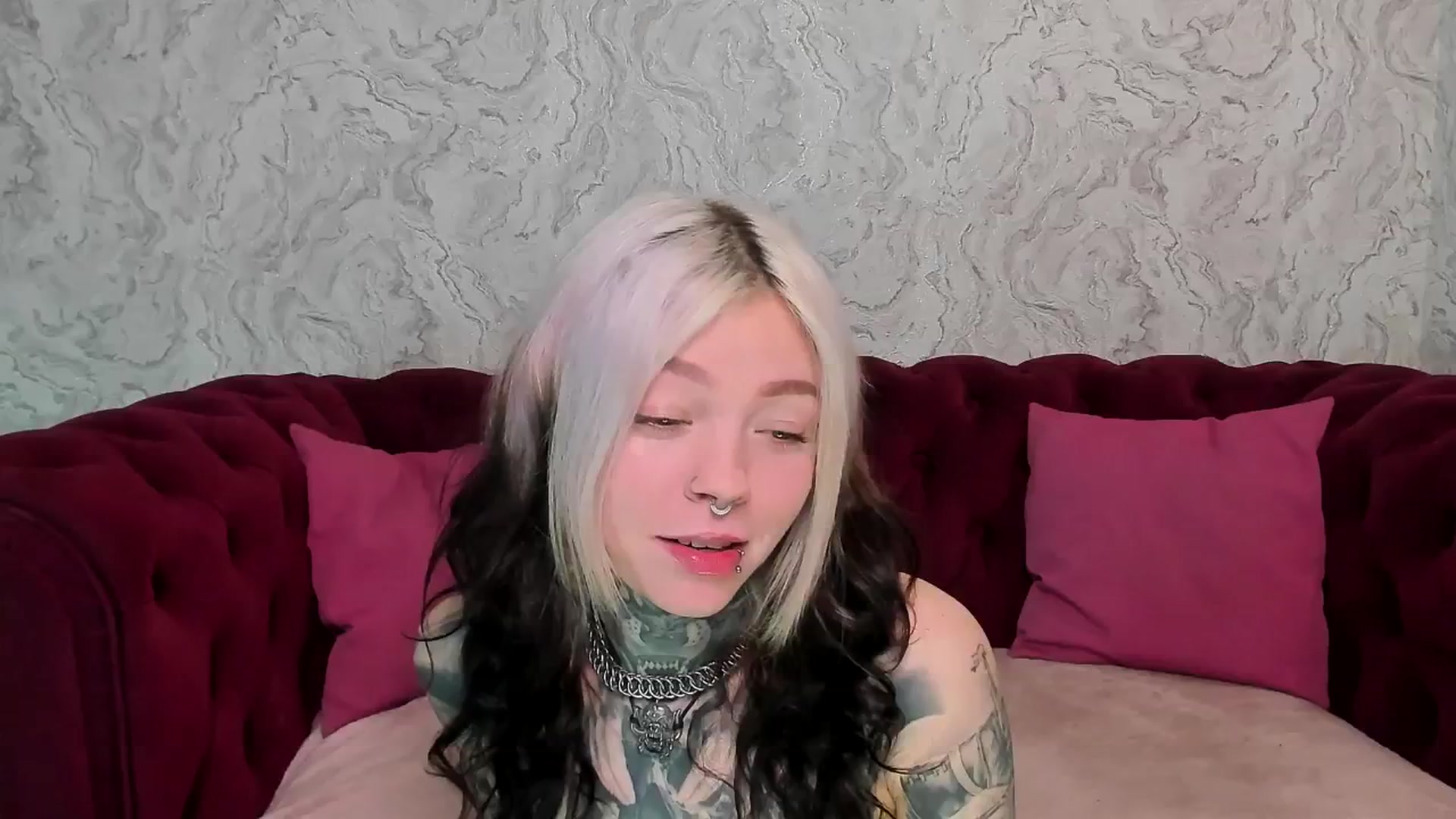 Gallery image thumbnail from LiluKayden's myfreecams stream on, 05/13/2025, 16:25 image 5 of 20