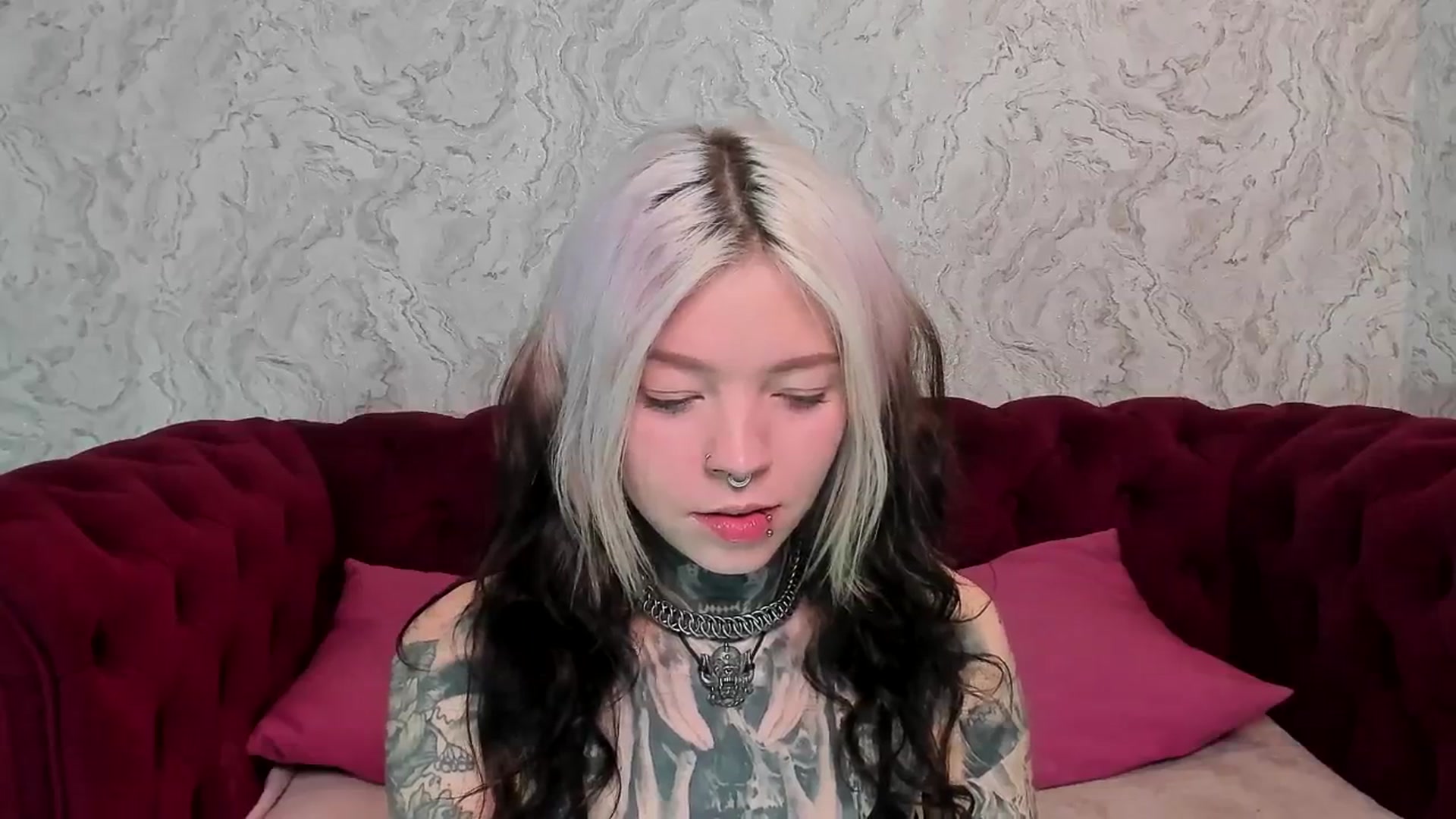 Gallery image thumbnail from LiluKayden's myfreecams stream on, 05/14/2025, 18:00 image 18 of 20