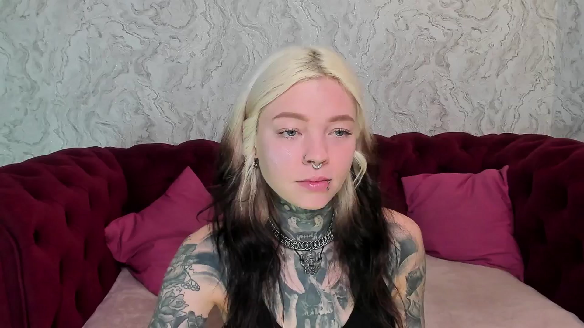 Gallery image thumbnail from LiluKayden's myfreecams stream on, 06/12/2025, 16:24 image 1 of 20
