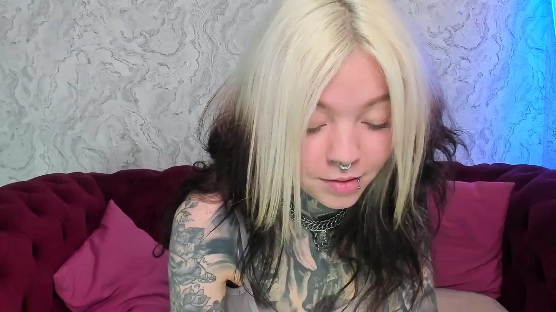 Gallery image thumbnail from LiluKayden's myfreecams stream on, 06/14/2025, 15:22 image 1 of 20