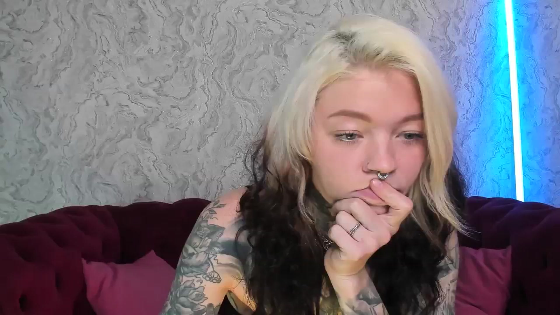 Gallery image thumbnail from LiluKayden's myfreecams stream on, 06/20/2025, 16:34 image 16 of 20