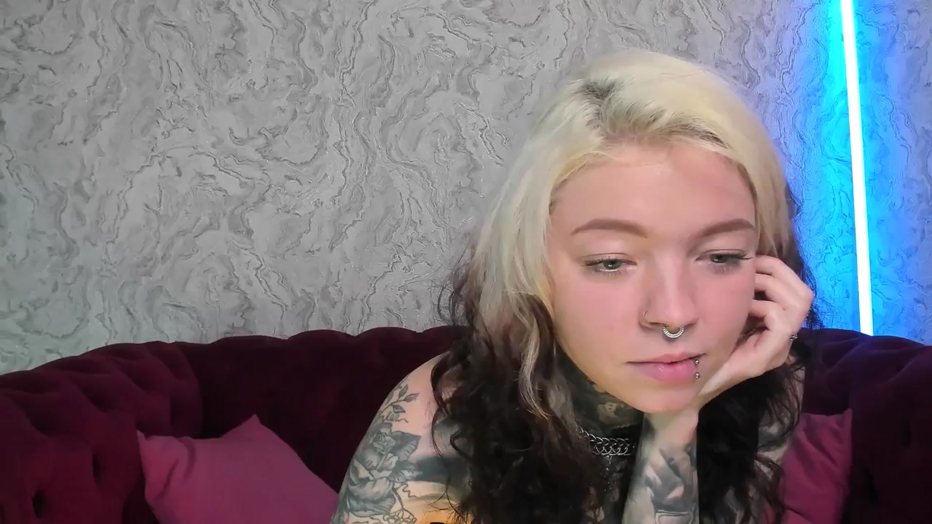 Gallery image thumbnail from LiluKayden's myfreecams stream on, 06/20/2025, 16:34 image 11 of 20