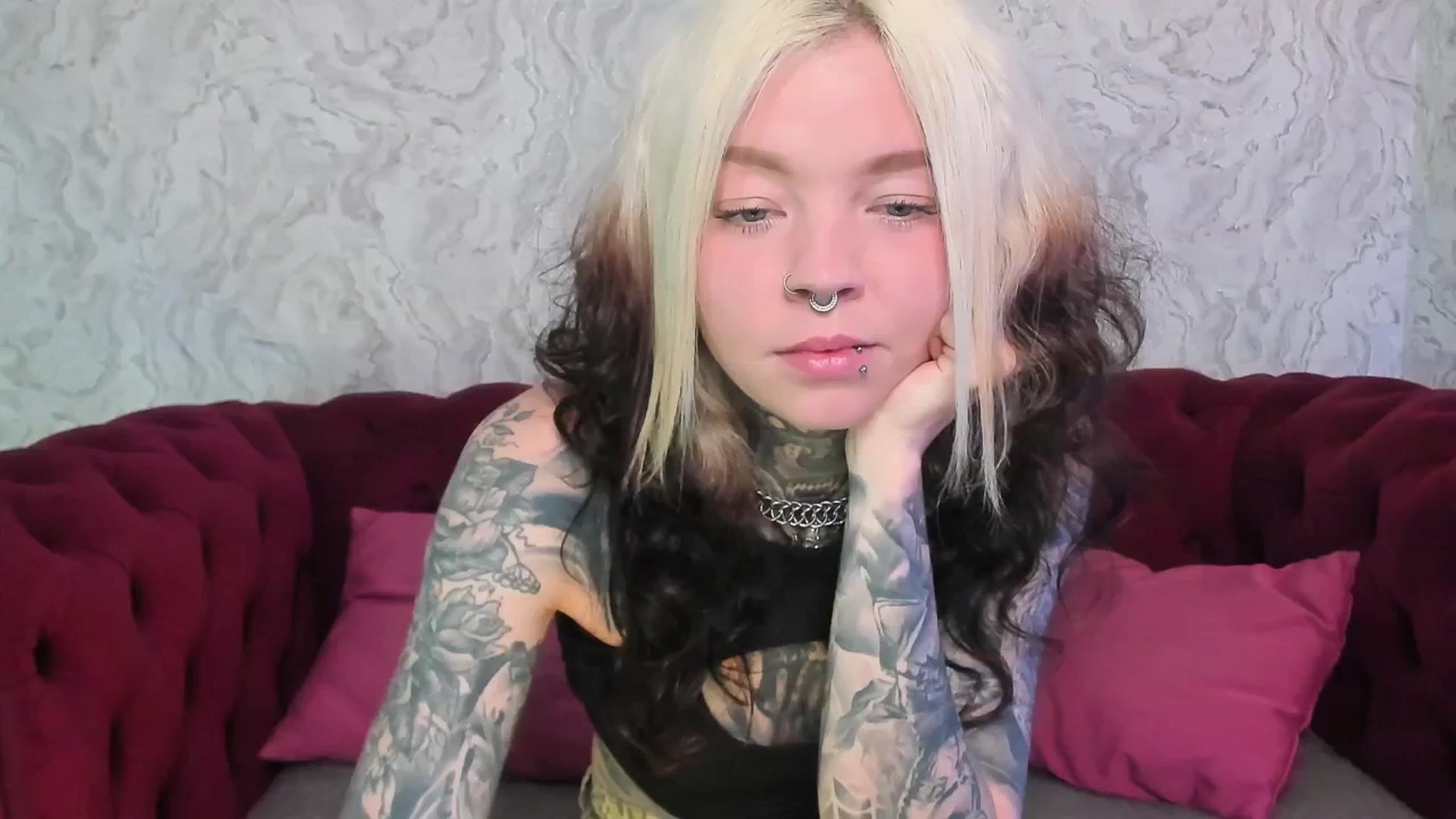 Gallery image thumbnail from LiluKayden's myfreecams stream on, 06/24/2025, 16:40 image 15 of 20