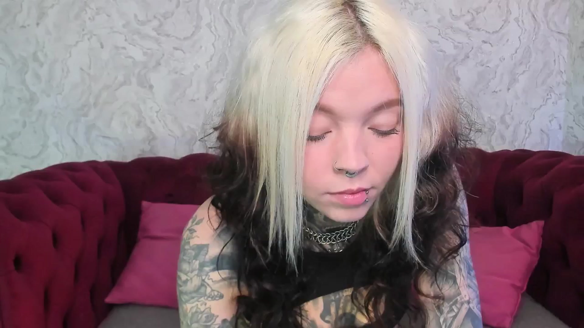 Gallery image thumbnail from LiluKayden's myfreecams stream on, 06/24/2025, 16:40 image 6 of 20