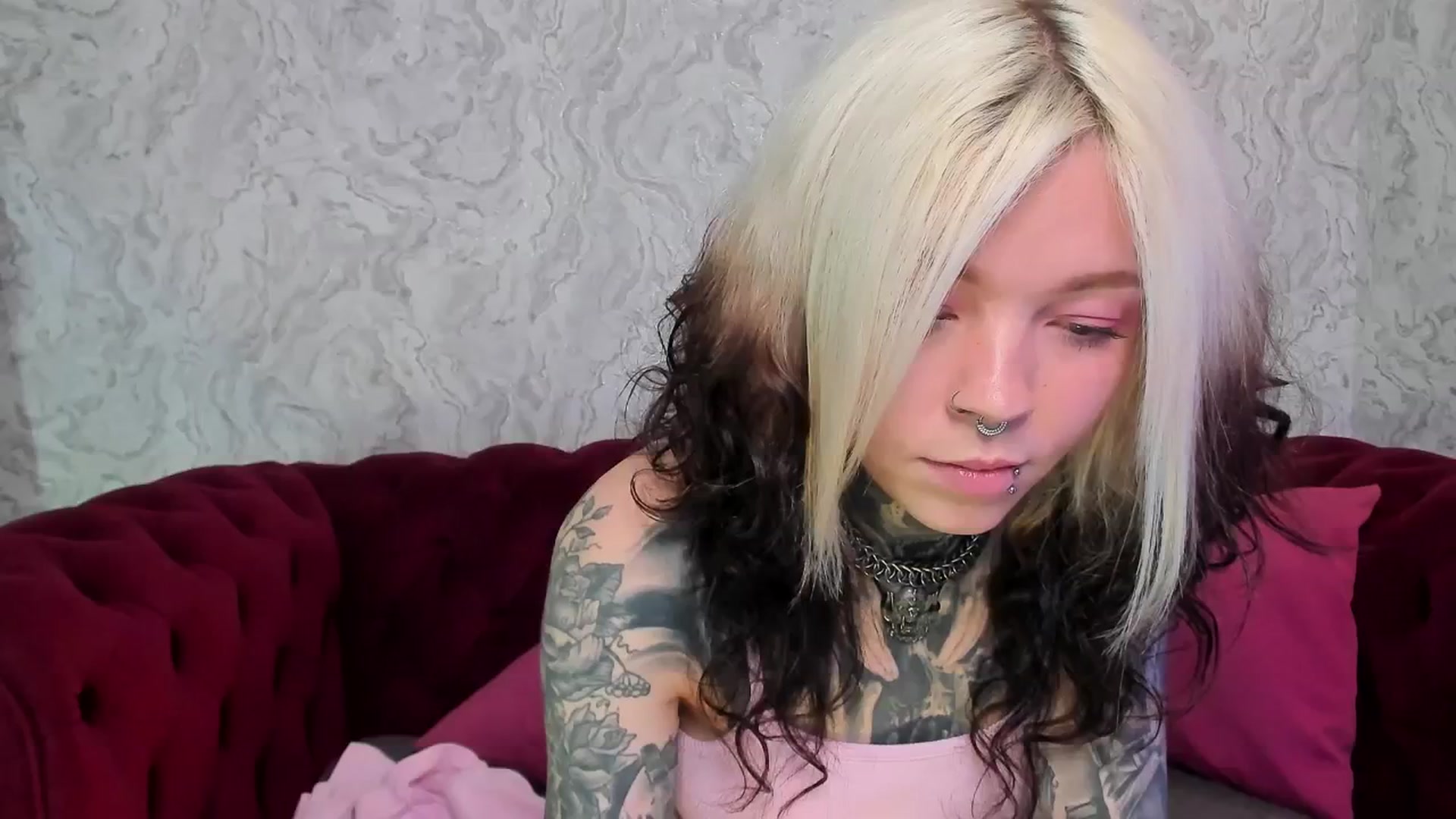 Gallery image thumbnail from LiluKayden's myfreecams stream on, 06/26/2025, 15:34 image 11 of 20