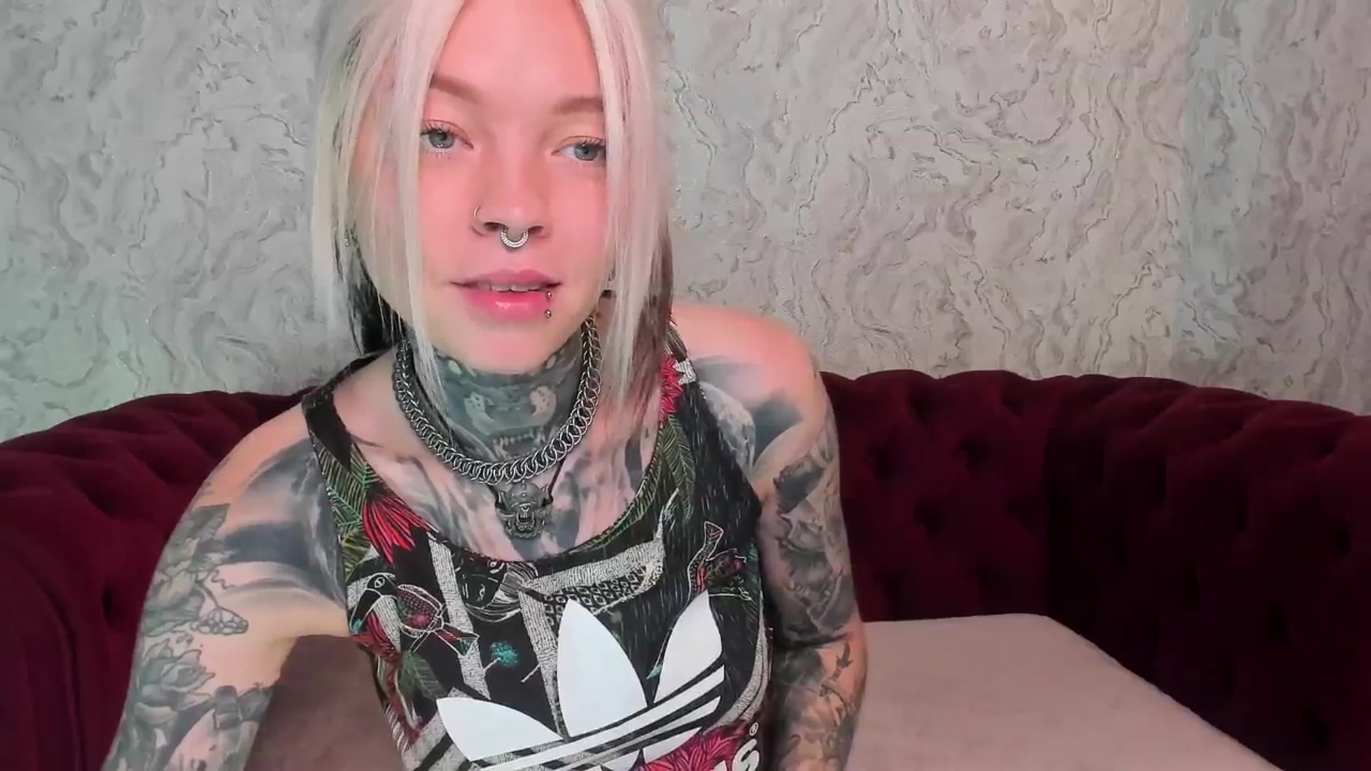 Gallery image thumbnail from LiluKayden's myfreecams stream on, 07/14/2025, 16:45 image 16 of 20