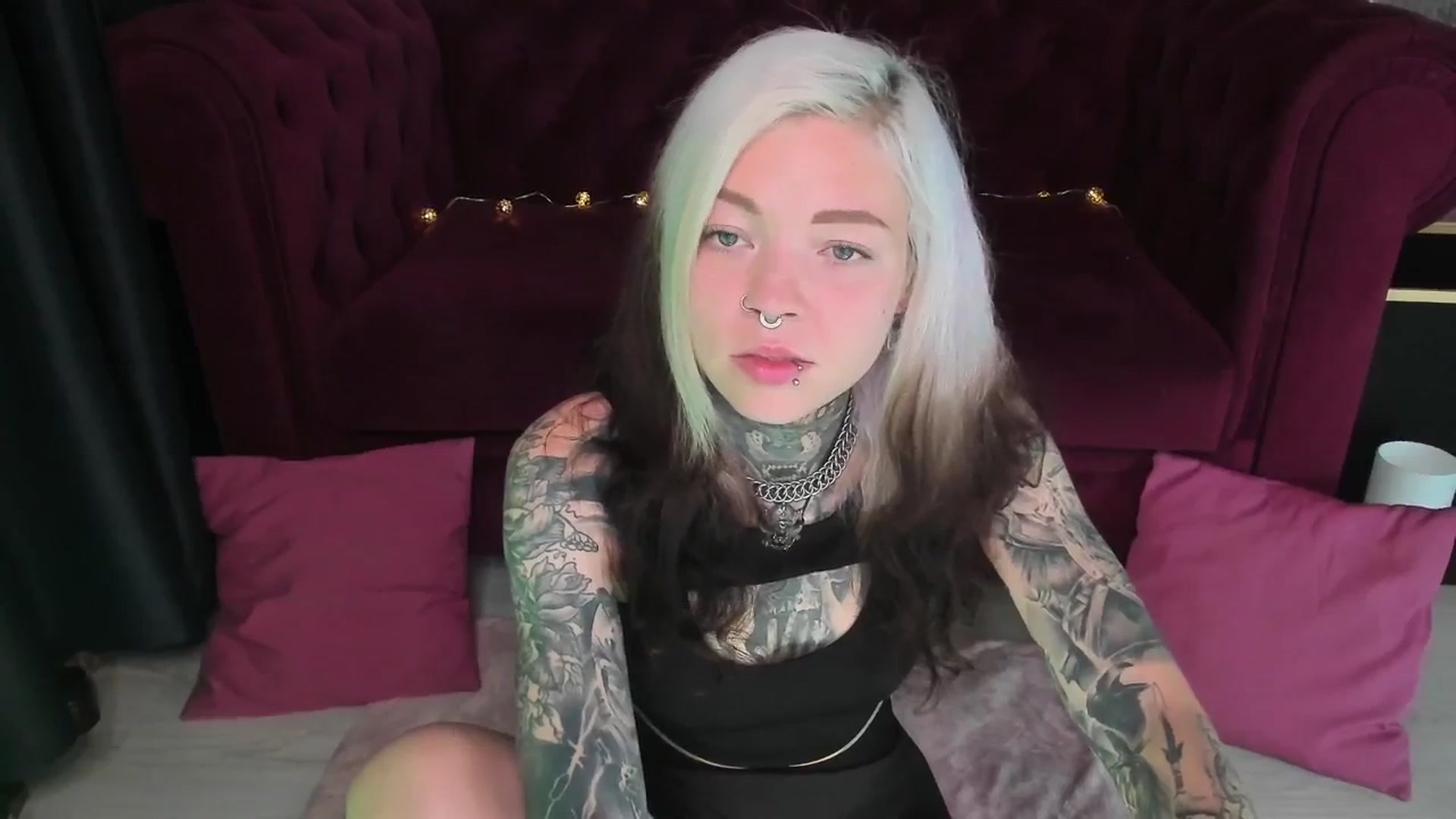 Gallery image thumbnail from LiluKayden's myfreecams stream on, 08/11/2025, 18:09 image 5 of 20
