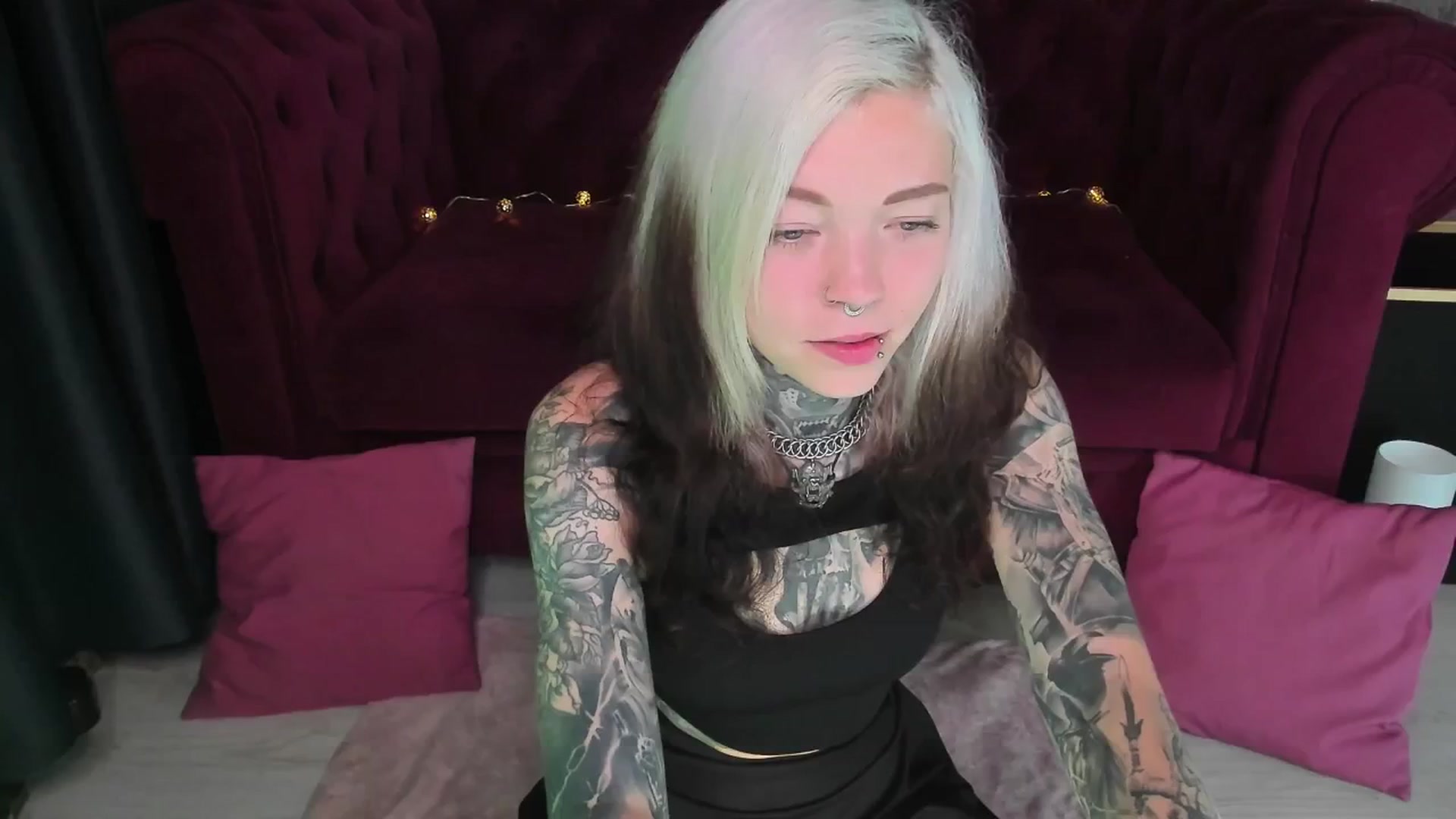 Gallery image thumbnail from LiluKayden's myfreecams stream on, 08/11/2025, 18:09 image 2 of 20