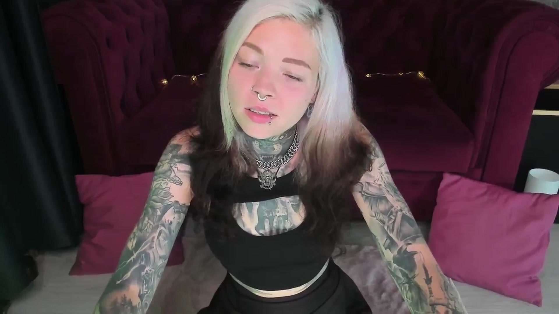 Gallery image thumbnail from LiluKayden's myfreecams stream on, 08/11/2025, 18:09 image 10 of 20