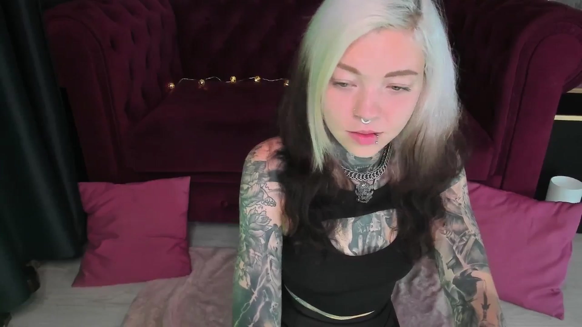 Gallery image thumbnail from LiluKayden's myfreecams stream on, 08/11/2025, 18:09 image 9 of 20