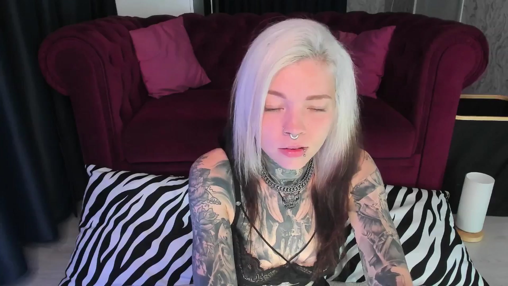 Gallery image thumbnail from LiluKayden's myfreecams stream on, 08/12/2025, 19:58 image 16 of 20