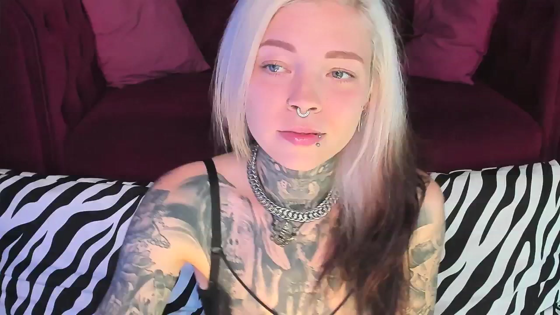 Gallery image thumbnail from LiluKayden's myfreecams stream on, 08/13/2025, 16:52 image 4 of 20