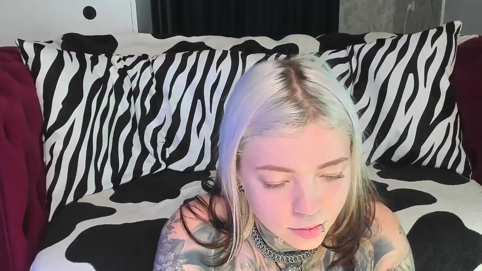 Gallery image thumbnail from LiluKayden's myfreecams stream on, 08/27/2025, 17:10 image 16 of 20