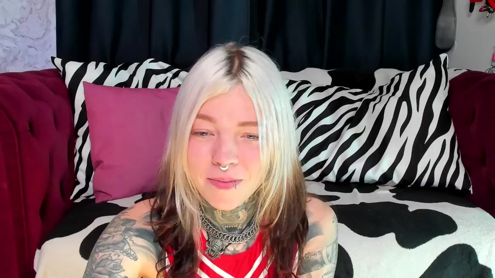 Gallery image thumbnail from LiluKayden's myfreecams stream on, 08/30/2025, 18:16 image 7 of 20