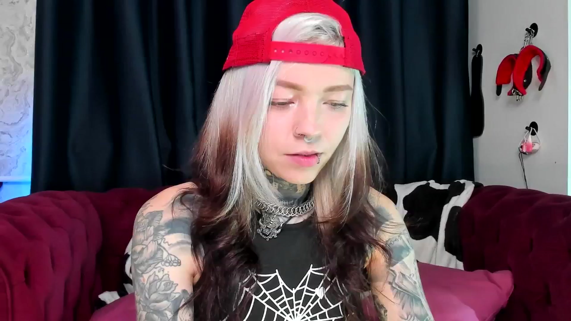 Gallery image thumbnail from LiluKayden's myfreecams stream on, 09/04/2025, 17:54 image 4 of 20