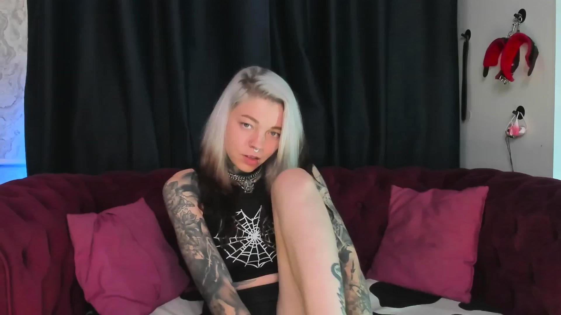 Gallery image thumbnail from LiluKayden's myfreecams stream on, 09/05/2025, 17:10 image 1 of 20