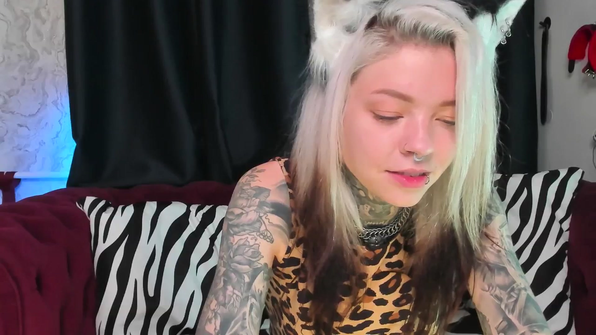 Gallery image thumbnail from LiluKayden's myfreecams stream on, 09/10/2025, 21:16 image 3 of 20