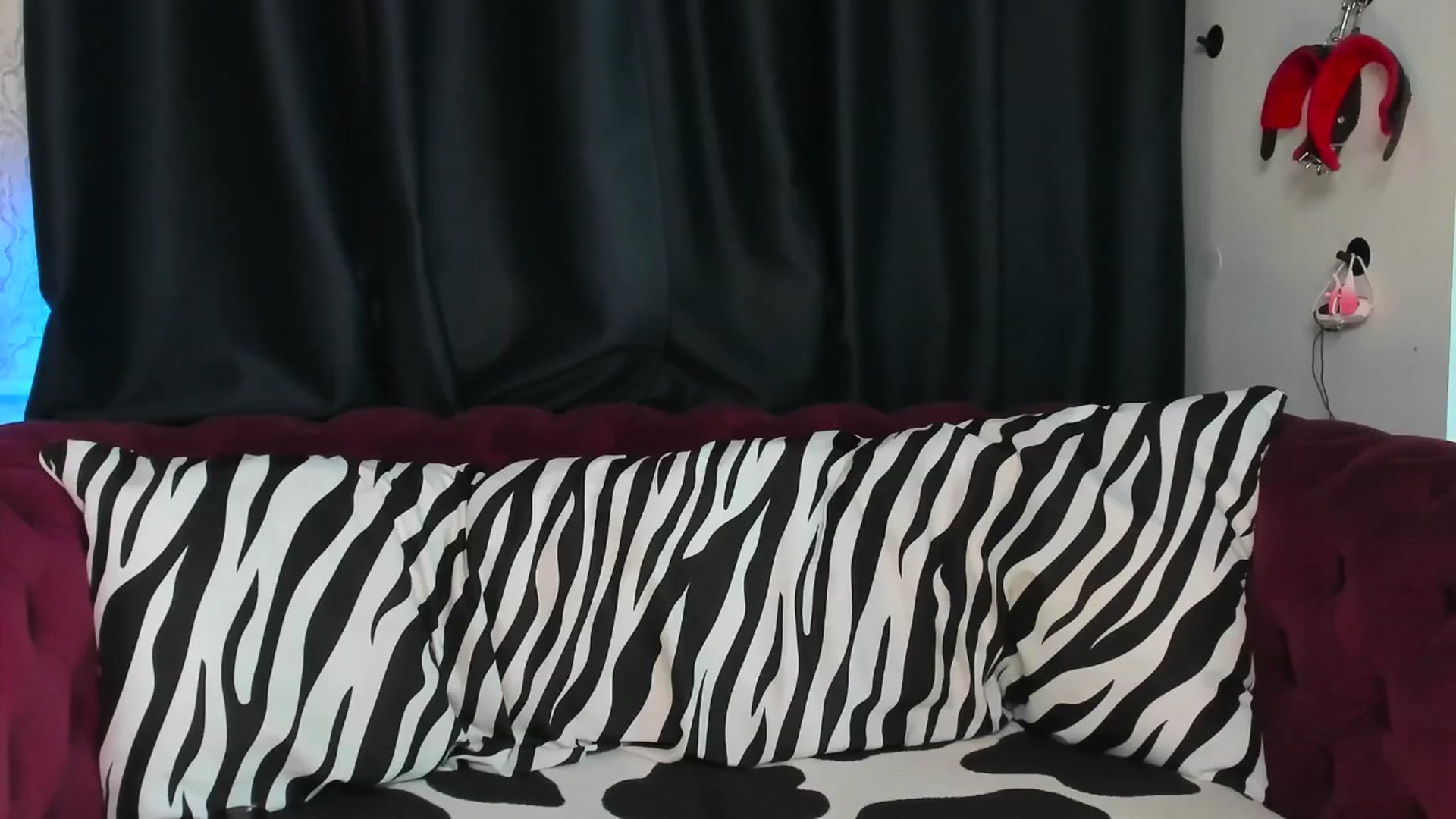 Gallery image thumbnail from LiluKayden's myfreecams stream on, 09/10/2025, 21:16 image 18 of 20