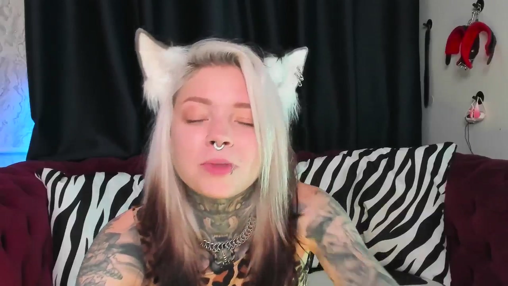 Gallery image thumbnail from LiluKayden's myfreecams stream on, 09/10/2025, 21:16 image 2 of 20
