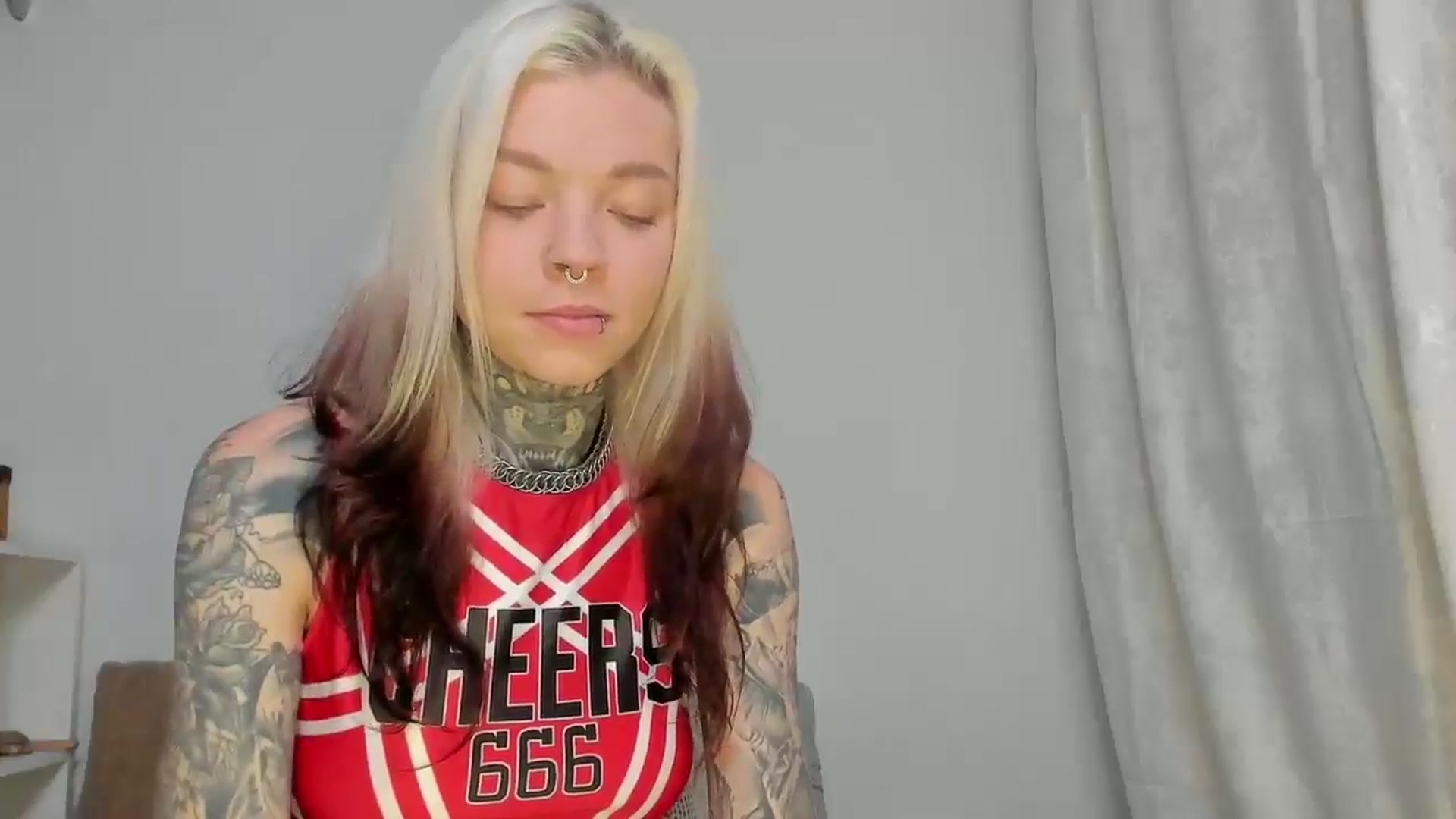 Gallery image thumbnail from LiluKayden's myfreecams stream on, 10/21/2025, 19:14 image 15 of 20