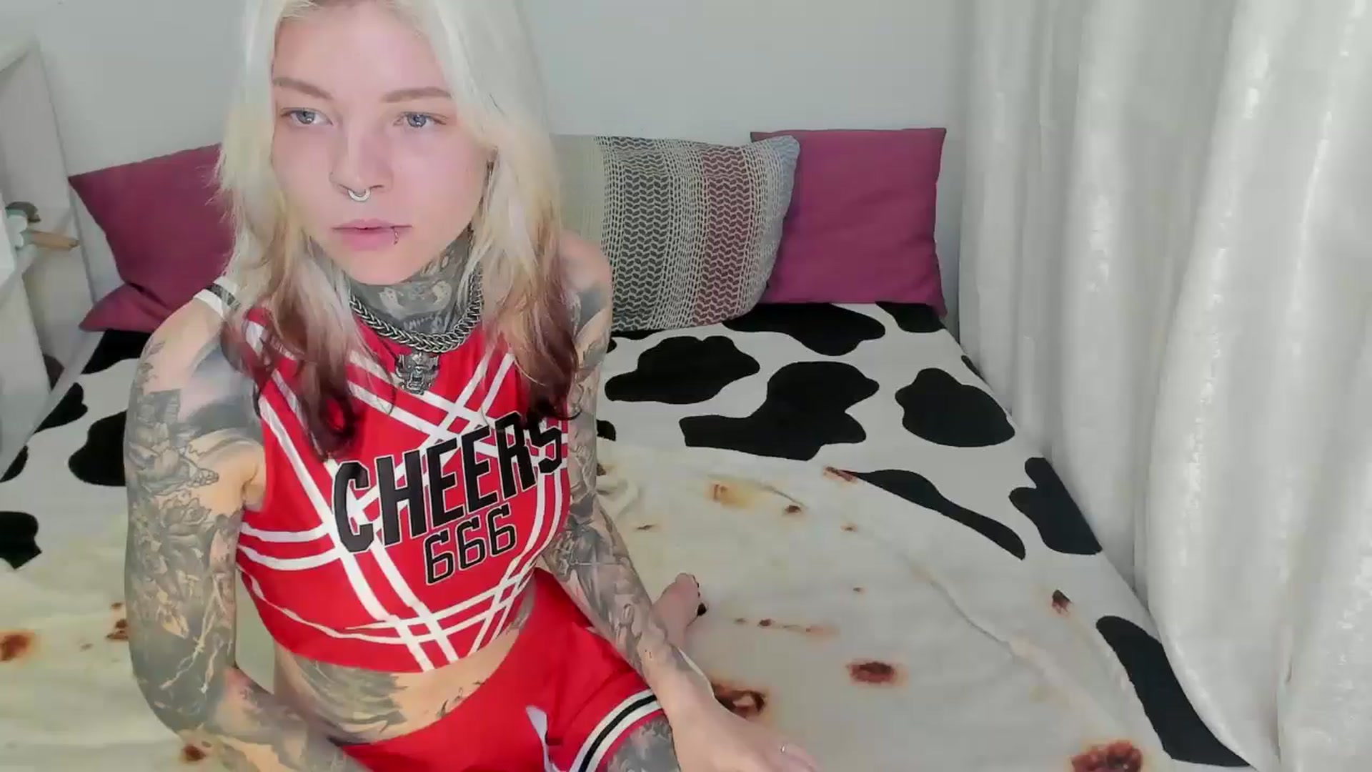 Gallery image thumbnail from LiluKayden's myfreecams stream on, 11/07/2025, 16:19 image 5 of 20