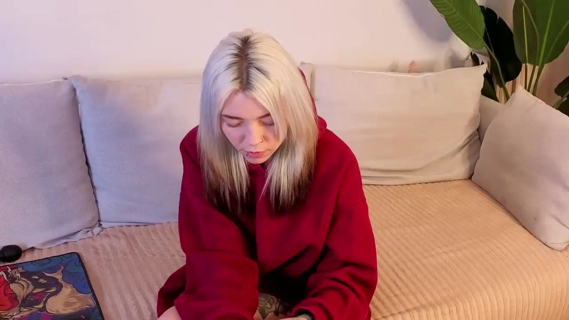 Gallery image thumbnail from LiluKayden's myfreecams stream on, 12/14/2025, 24:00 image 4 of 20