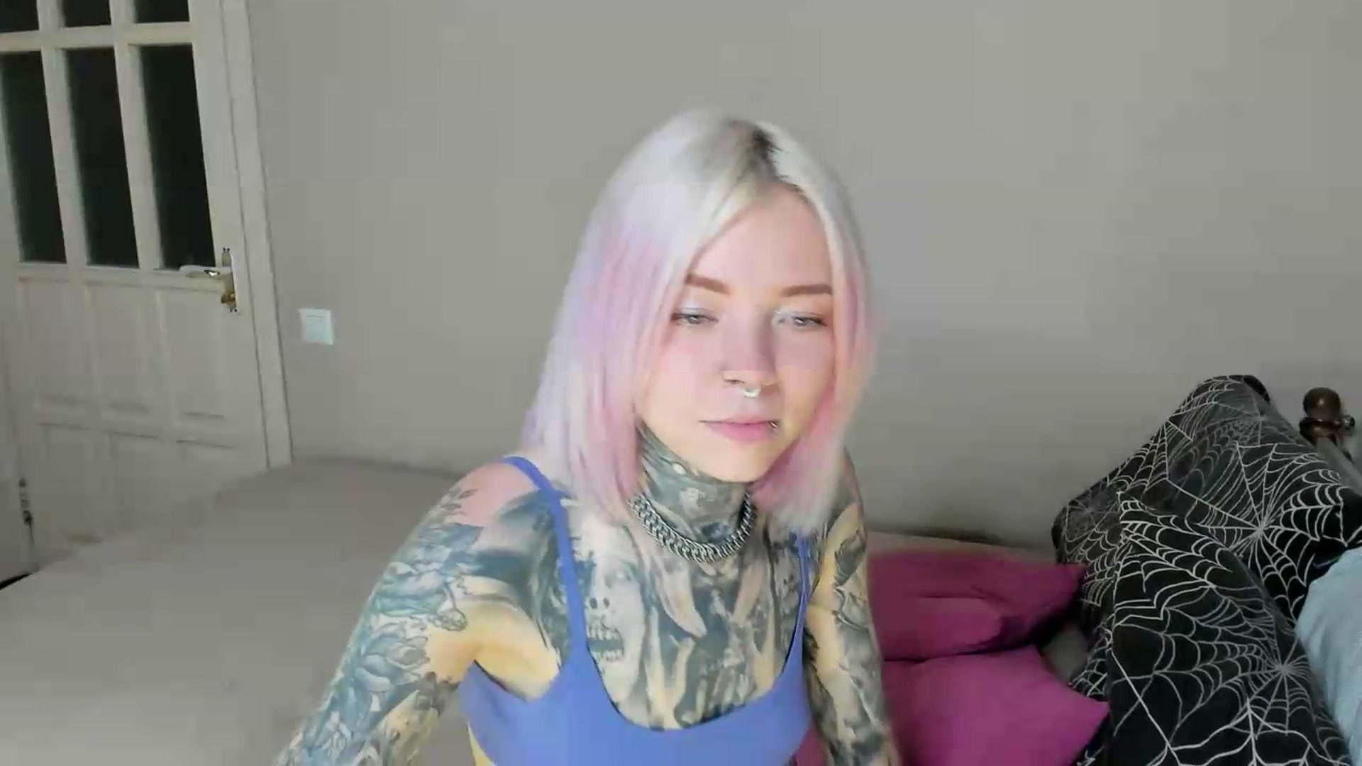 Gallery image thumbnail from LiluKayden's myfreecams stream on, 08/08/2026, 17:32 image 5 of 20