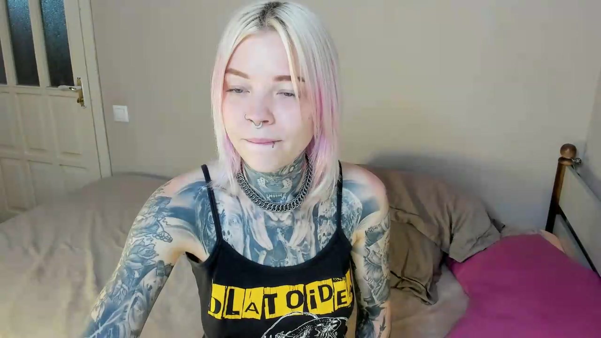 Gallery image thumbnail from LiluKayden's myfreecams stream on, 08/13/2026, 18:57 image 2 of 20