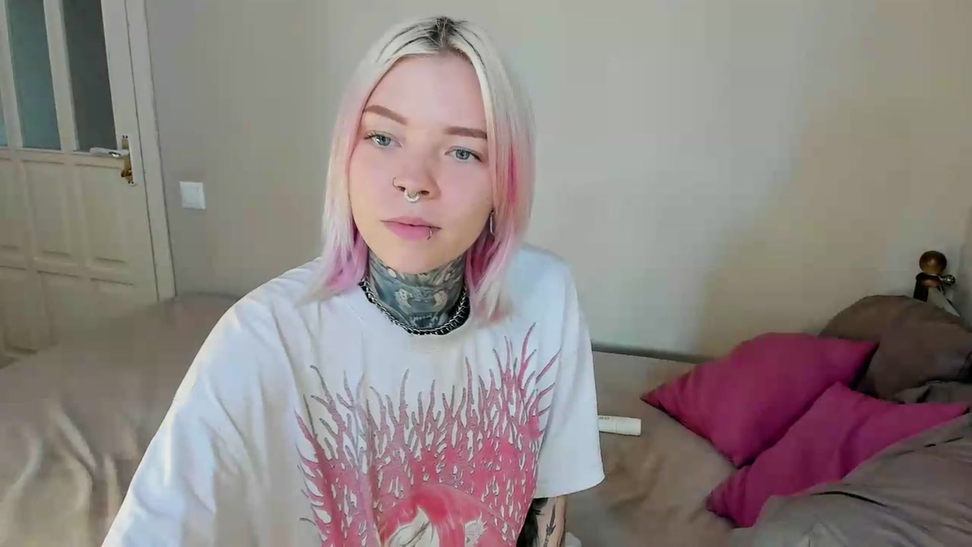 Gallery image thumbnail from LiluKayden's myfreecams stream on, 08/14/2026, 09:30 image 11 of 20