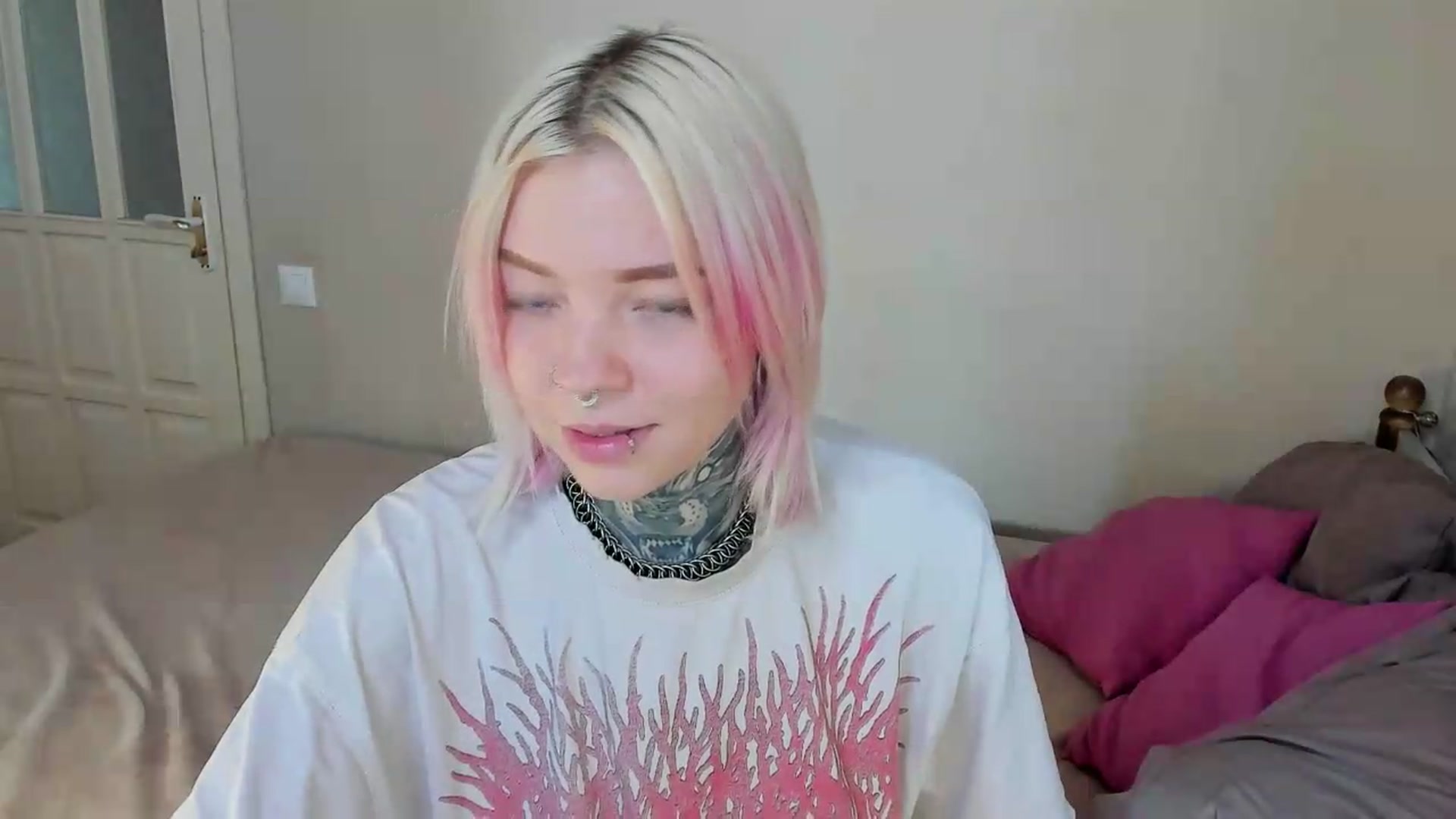Gallery image thumbnail from LiluKayden's myfreecams stream on, 08/14/2026, 09:30 image 16 of 20