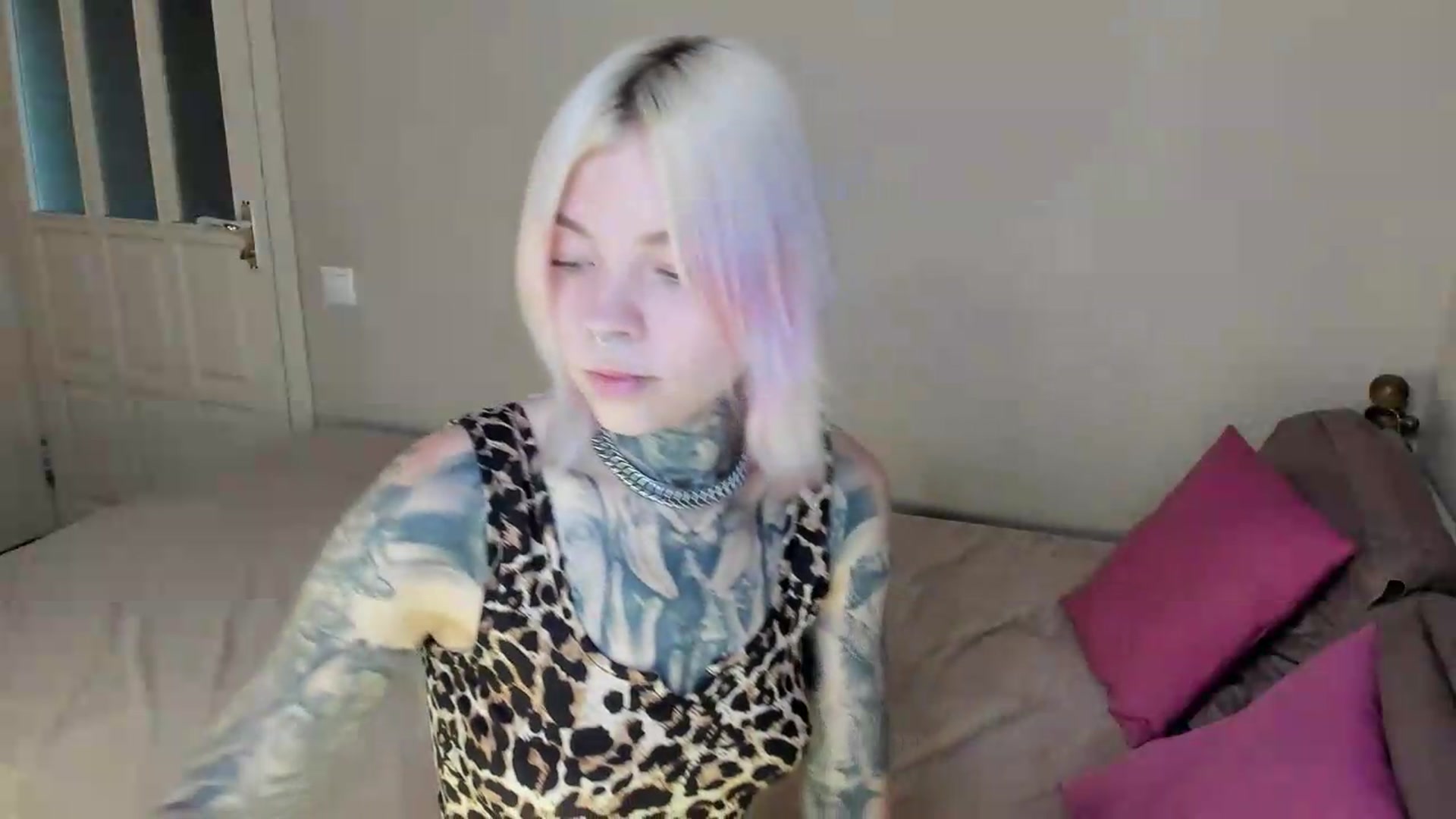 Gallery image thumbnail from LiluKayden's myfreecams stream on, 08/19/2026, 16:07 image 11 of 20