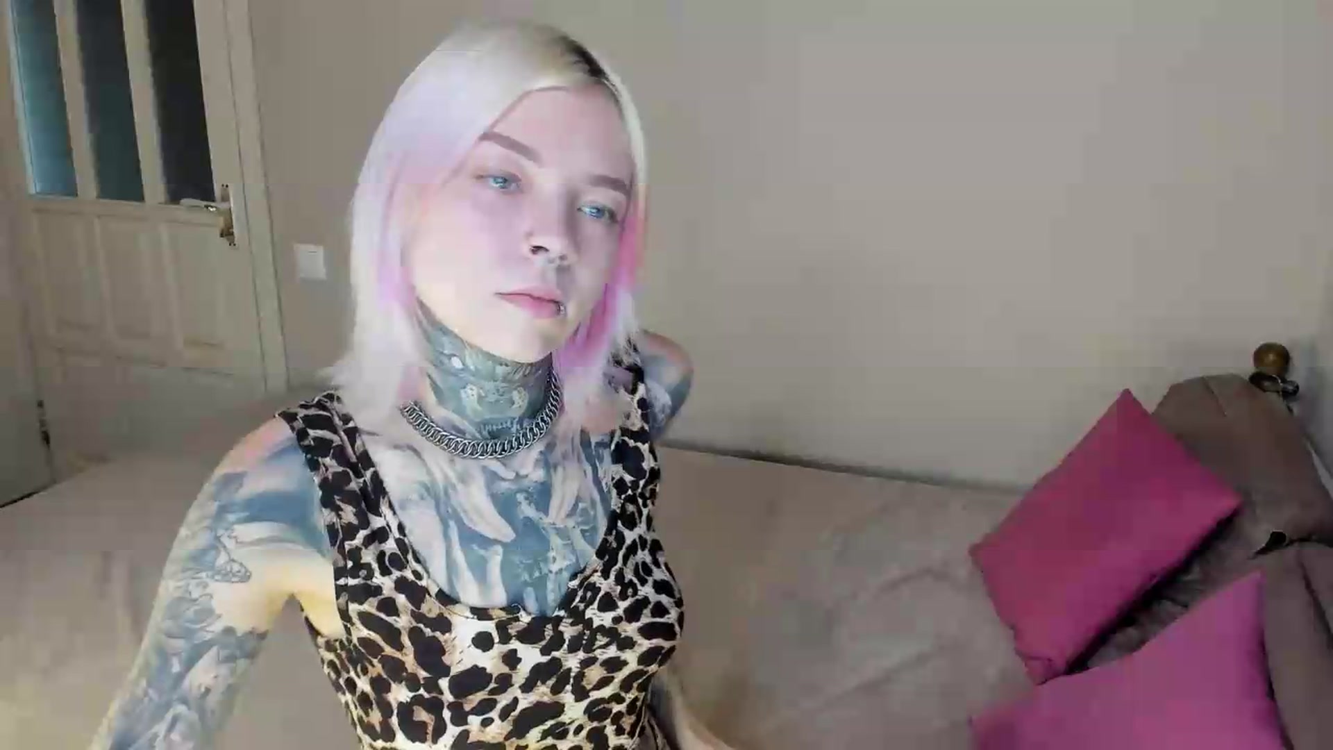 Gallery image thumbnail from LiluKayden's myfreecams stream on, 08/19/2026, 16:07 image 13 of 20