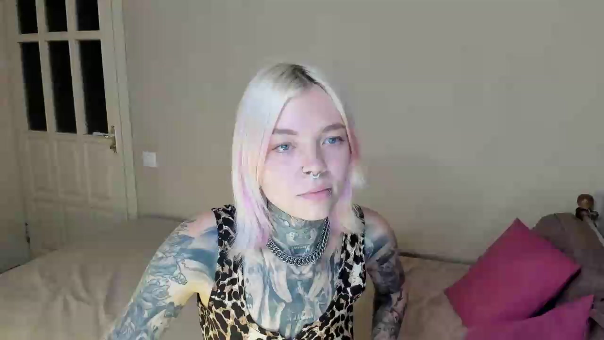 Gallery image thumbnail from LiluKayden's myfreecams stream on, 08/19/2026, 19:00 image 1 of 20