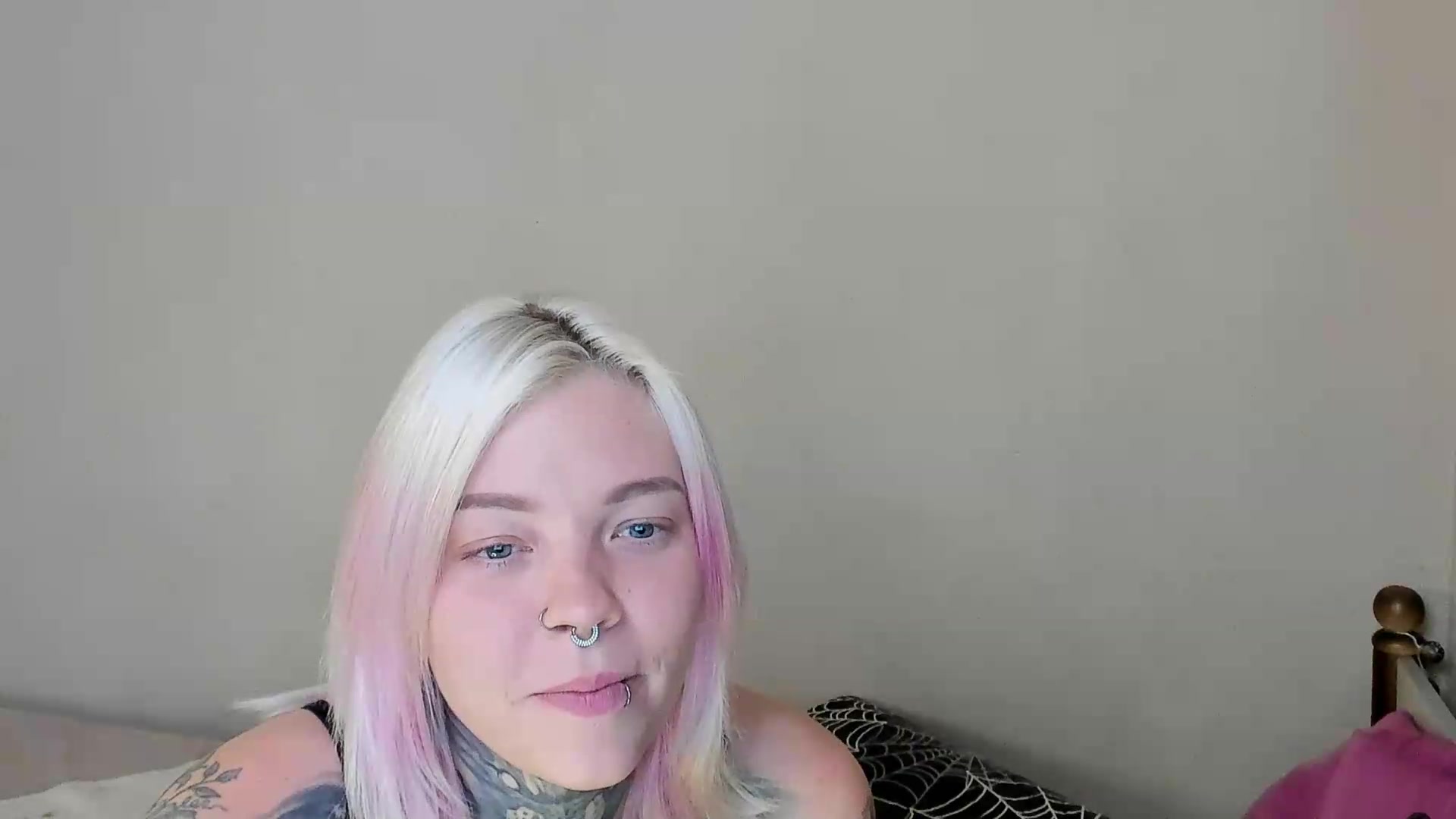 Gallery image thumbnail from LiluKayden's myfreecams stream on, 09/12/2026, 17:55 image 15 of 20