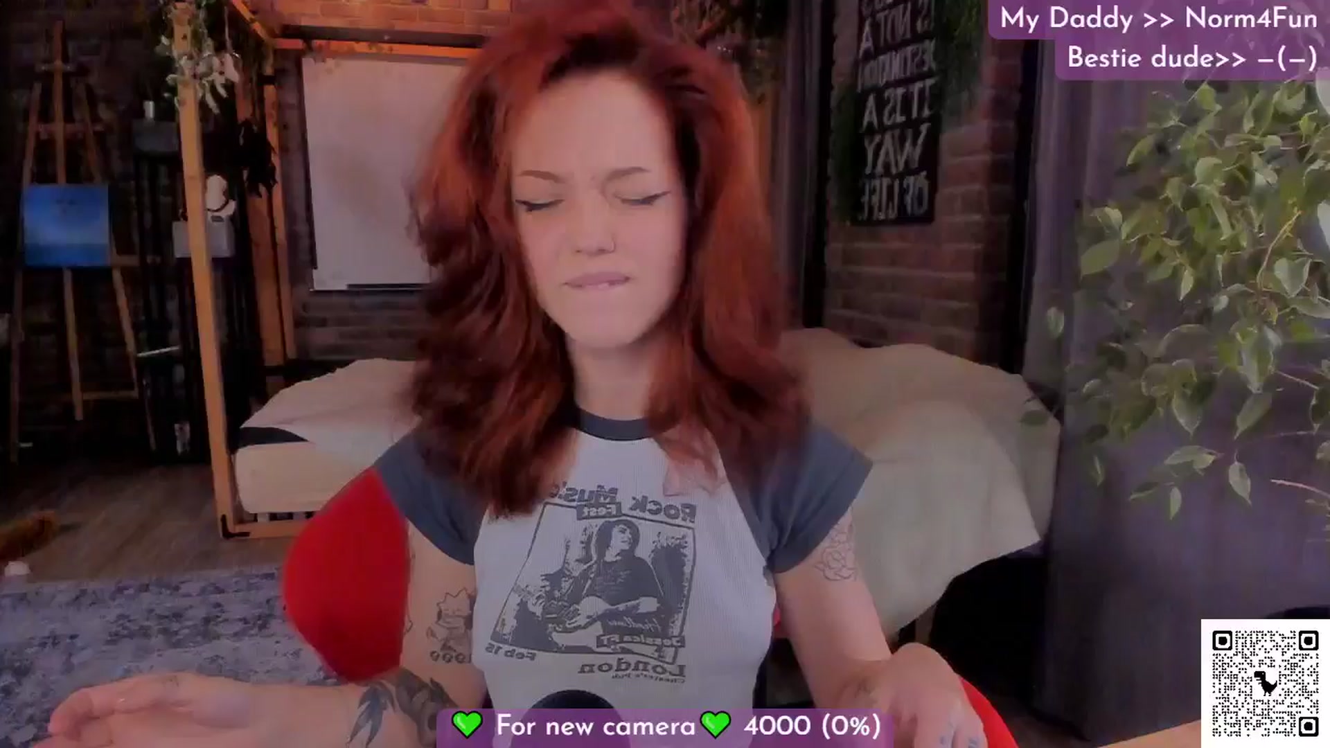 Gallery image thumbnail from Lilu_rock's myfreecams stream on, 11/19/2024, 19:28 image 1 of 20