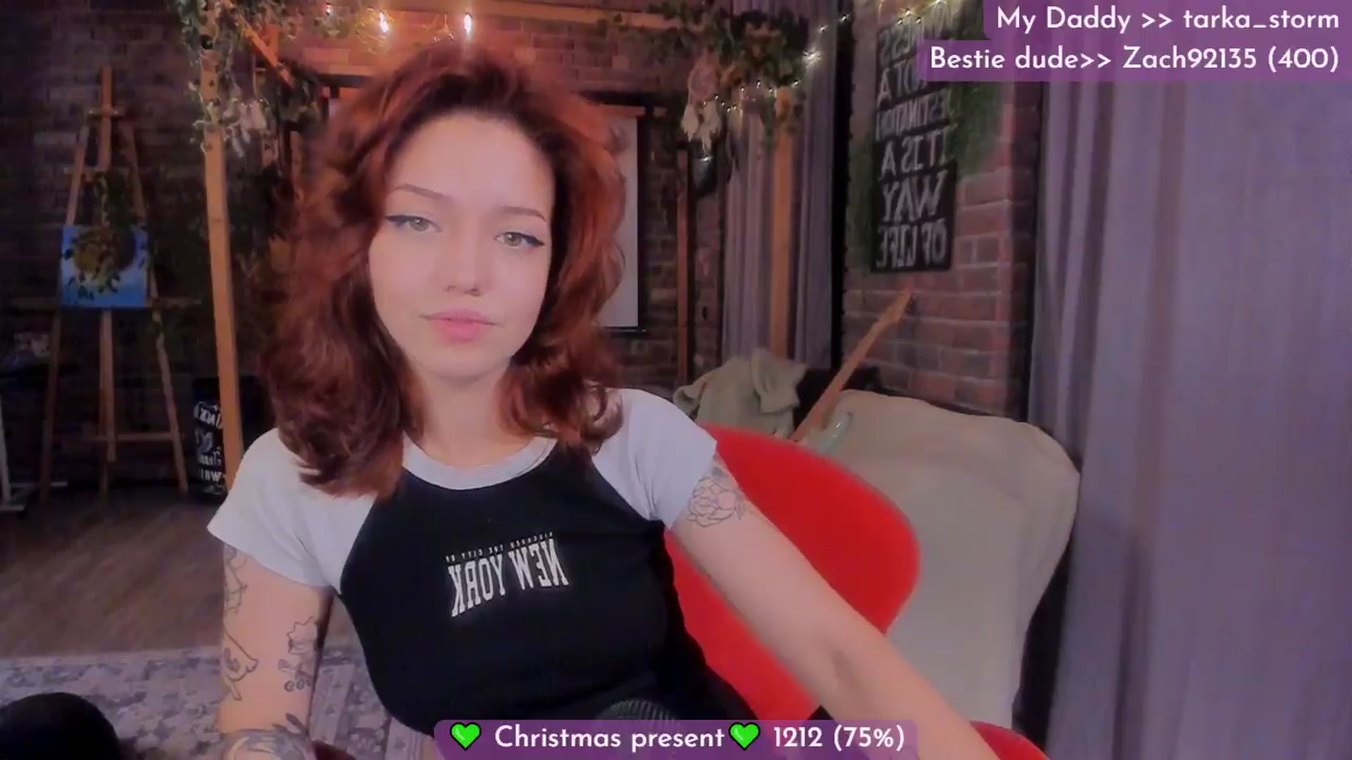 Gallery image thumbnail from Lilu_rock's myfreecams stream on, 12/16/2024, 22:30 image 19 of 20