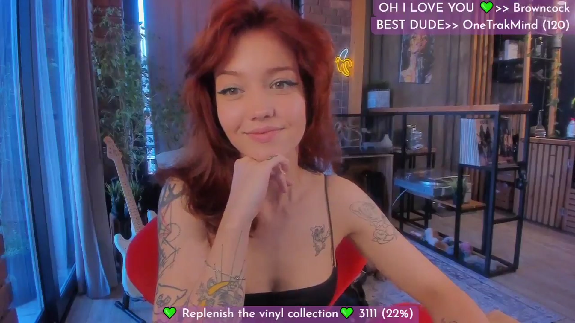 Gallery image thumbnail from Lilu_rock's myfreecams stream on, 01/10/2025, 08:29 image 5 of 20