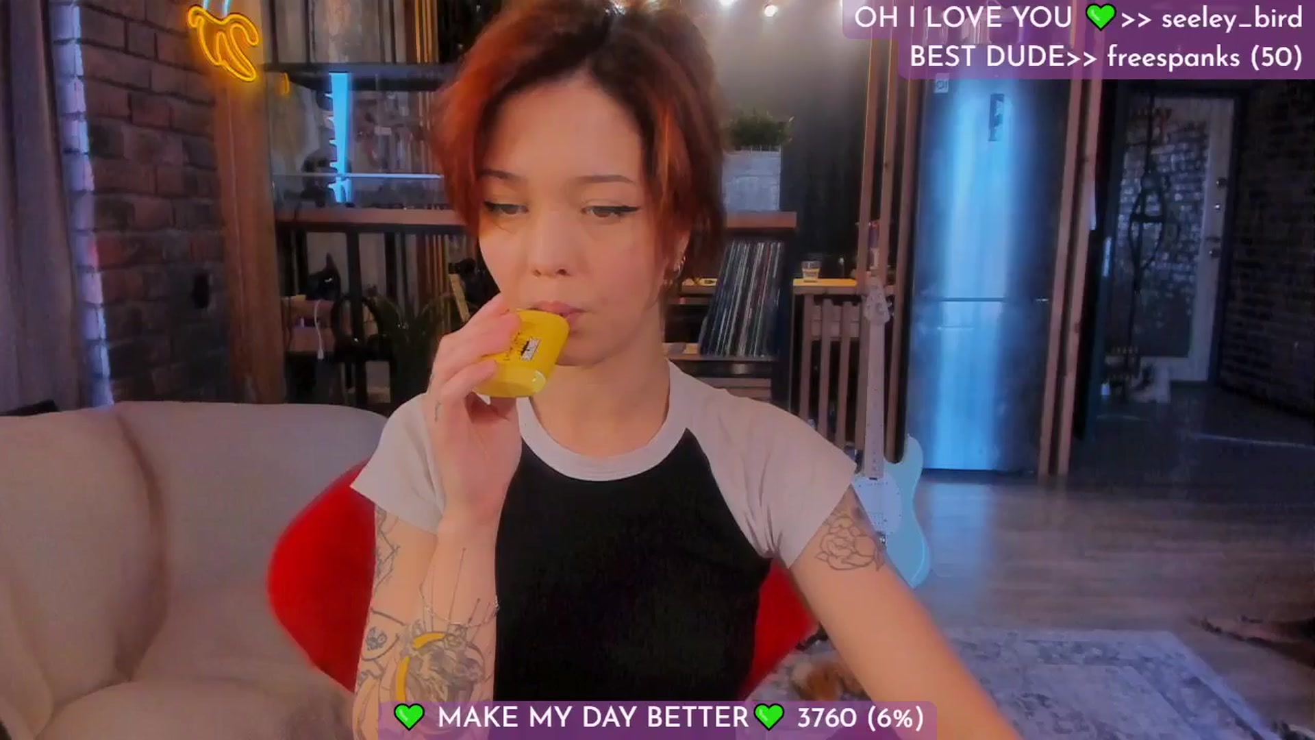 Gallery image thumbnail from Lilu_rock's myfreecams stream on, 03/12/2025, 06:43 image 16 of 20