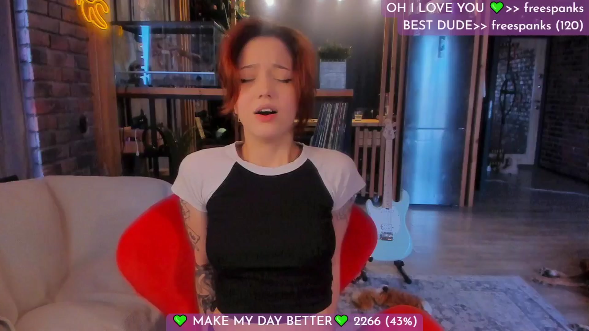 Gallery image thumbnail from Lilu_rock's myfreecams stream on, 03/12/2025, 07:48 image 8 of 20
