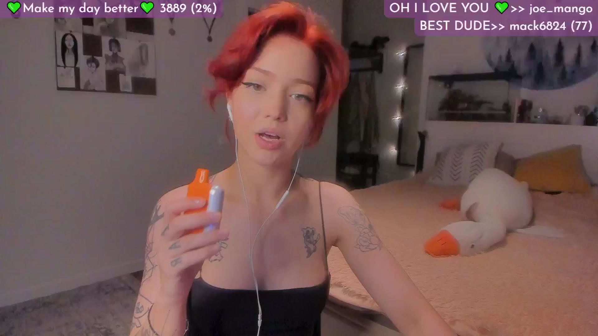 Gallery image thumbnail from Lilu_rock's myfreecams stream on, 05/13/2025, 18:04 image 13 of 20