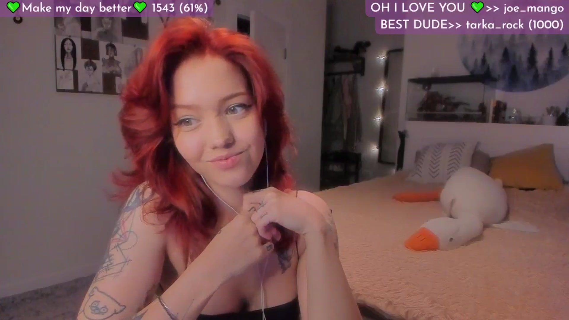 Gallery image thumbnail from Lilu_rock's myfreecams stream on, 05/13/2025, 19:07 image 12 of 20