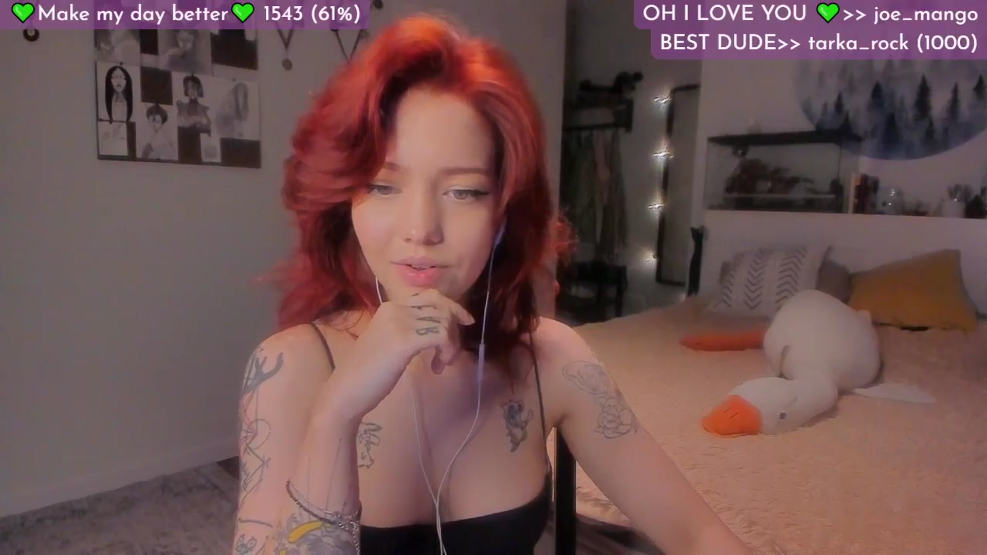 Gallery image thumbnail from Lilu_rock's myfreecams stream on, 05/13/2025, 19:07 image 10 of 20