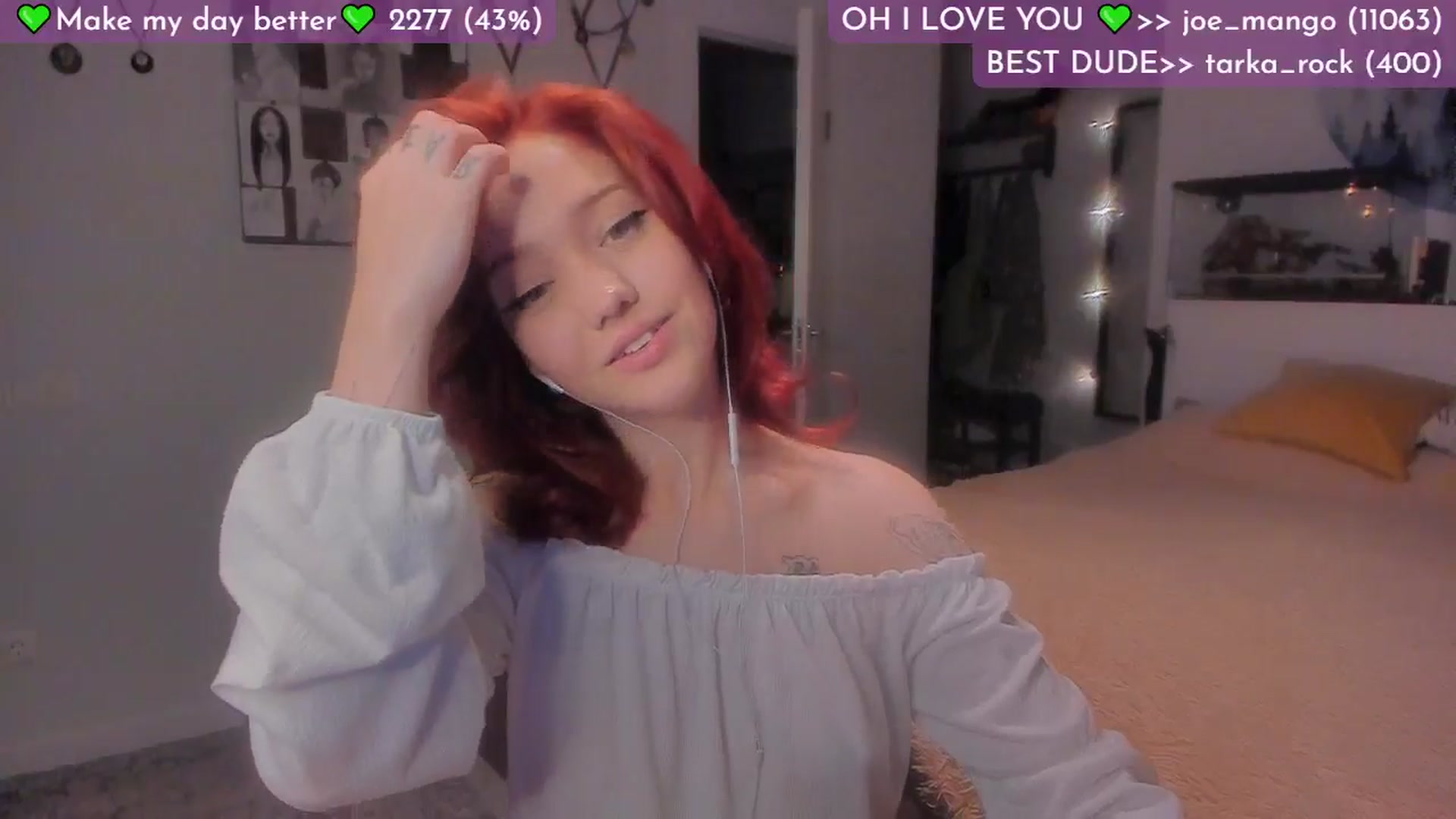Gallery image thumbnail from Lilu_rock's myfreecams stream on, 05/15/2025, 19:53 image 10 of 20