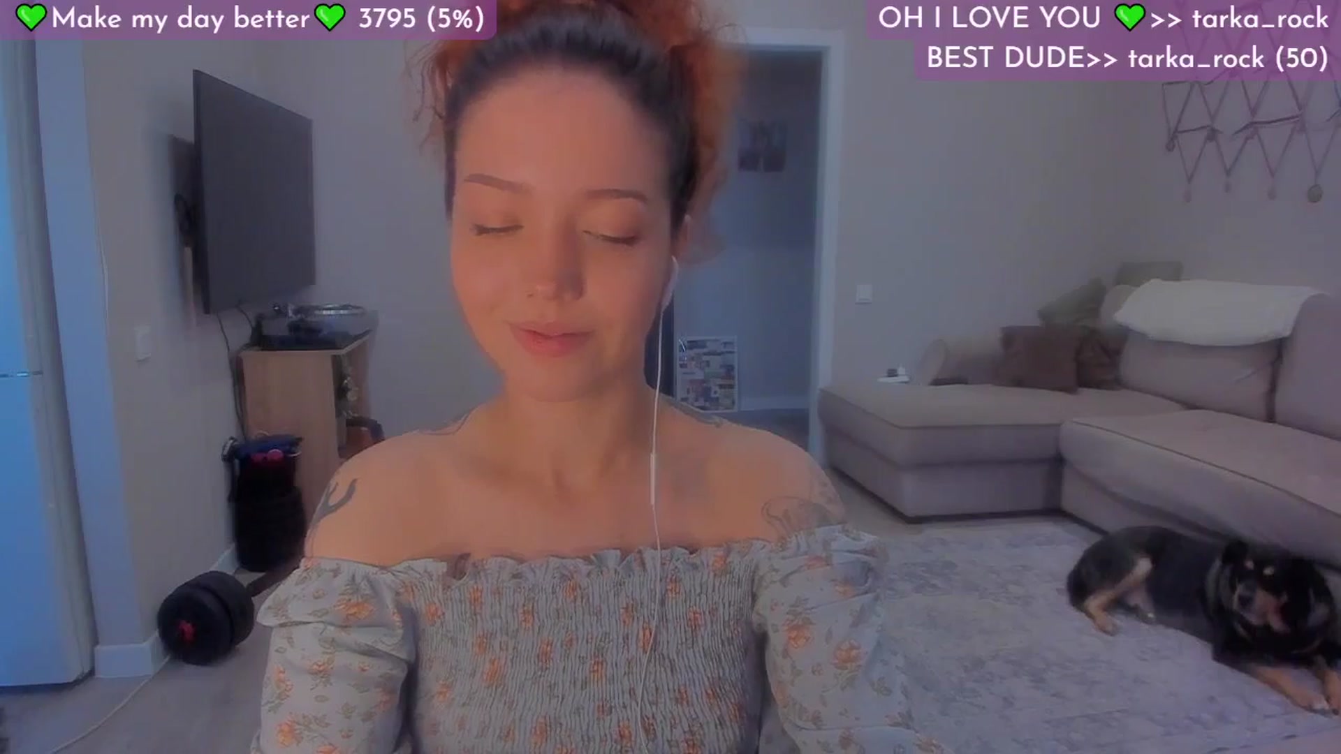 Gallery image thumbnail from Lilu_rock's myfreecams stream on, 09/22/2025, 06:30 image 17 of 20