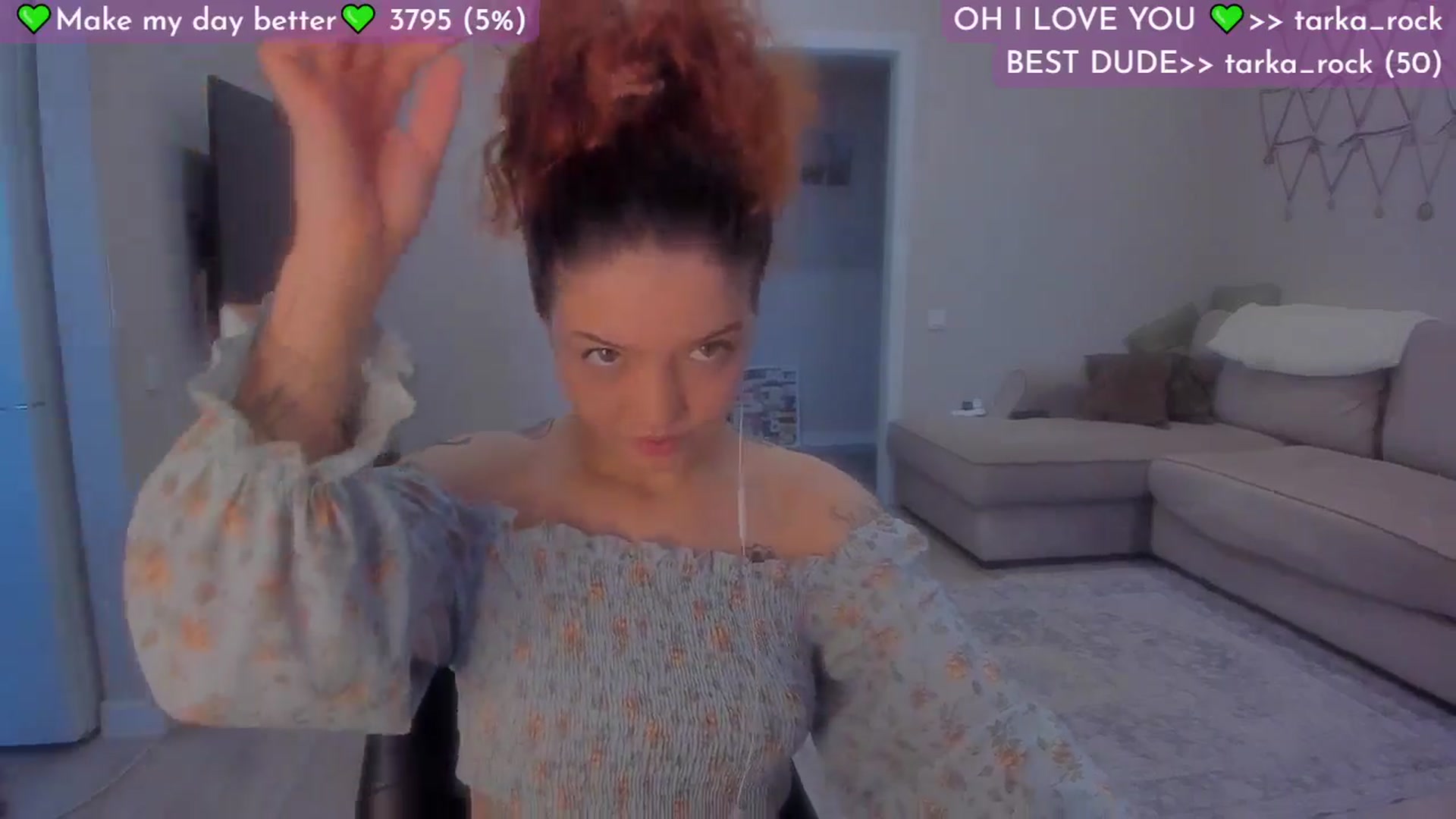 Gallery image thumbnail from Lilu_rock's myfreecams stream on, 09/22/2025, 06:30 image 19 of 20