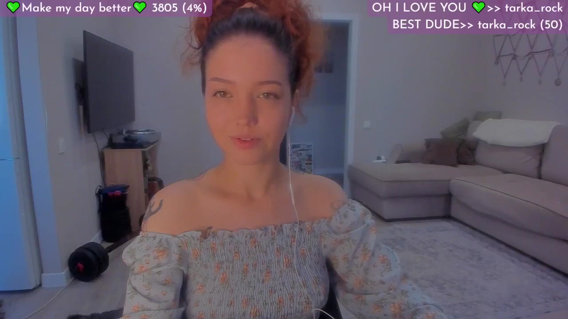 Gallery image thumbnail from Lilu_rock's myfreecams stream on, 09/22/2025, 06:30 image 14 of 20