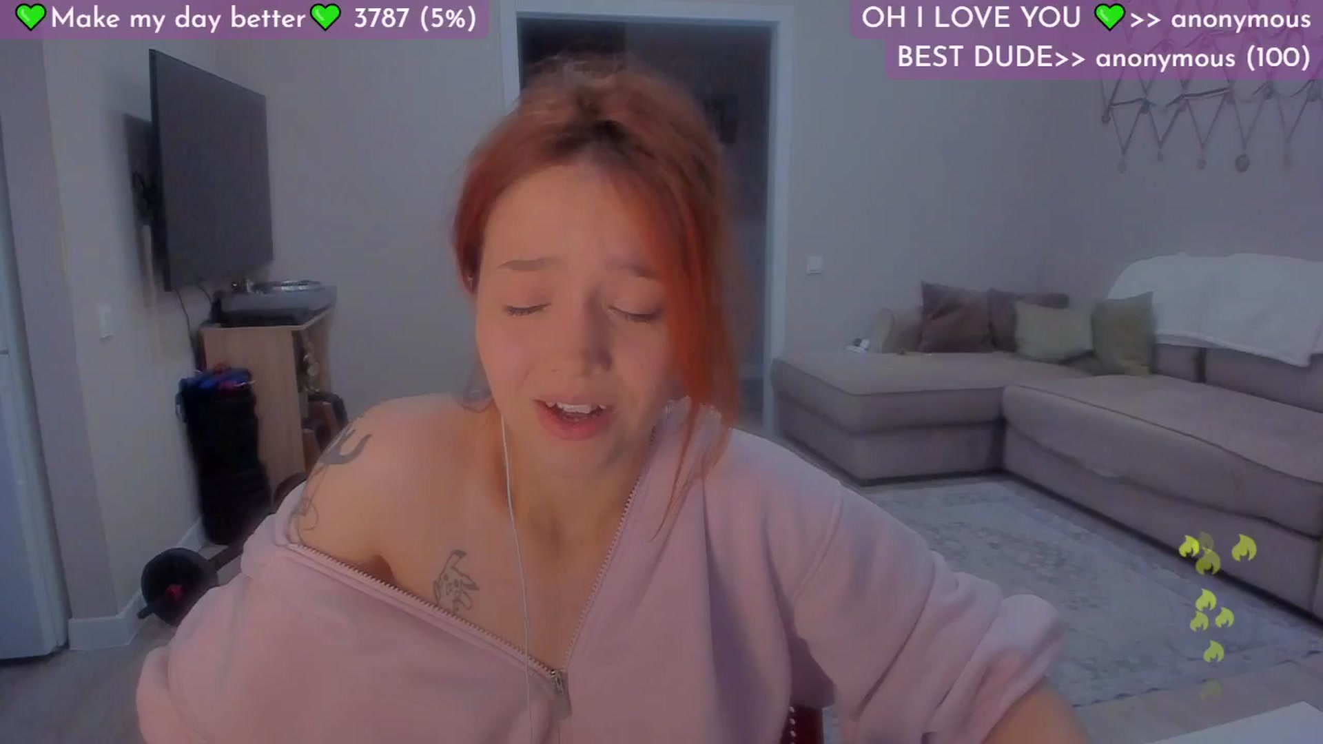 Gallery image thumbnail from Lilu_rock's myfreecams stream on, 10/12/2025, 14:25 image 2 of 20