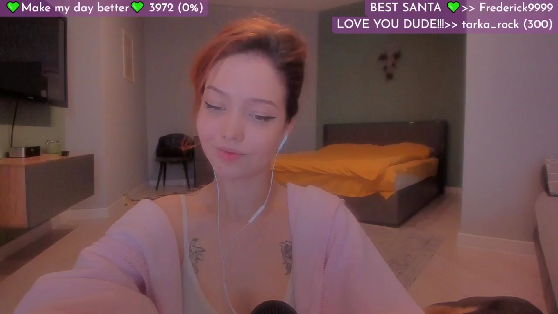 Gallery image thumbnail from Lilu_rock's myfreecams stream on, 12/16/2025, 07:14 image 7 of 20